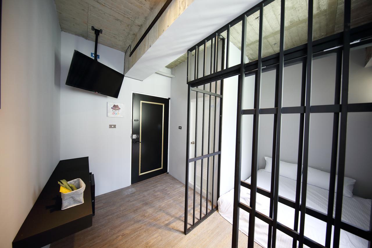 Pier 2 Apartment Kaohsiung Exterior photo